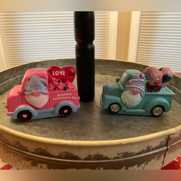 Valentine’s Day Gnome Decor, Valentine’s Day LED Lighted Gnome Cars Set Of 2 - Picture 1 of 16